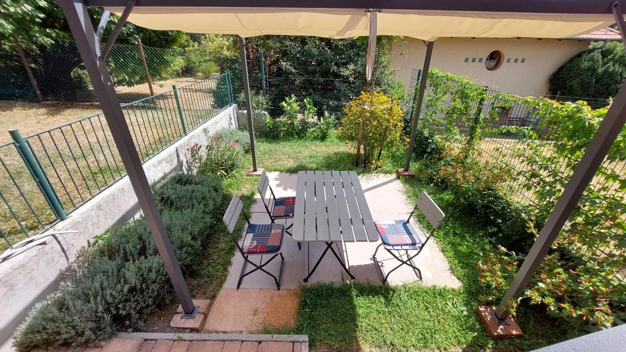 Miniszilva Apartman Balatonalmádi Buitenkant foto