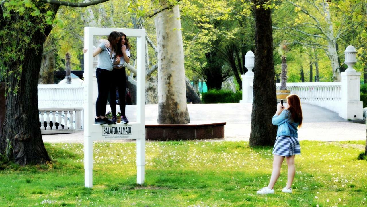 Miniszilva Apartman Balatonalmádi Buitenkant foto